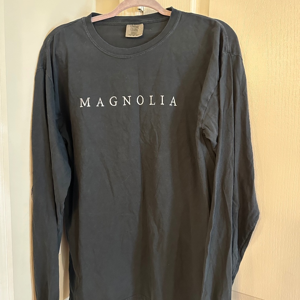 Magnolia long sleeve tshirt